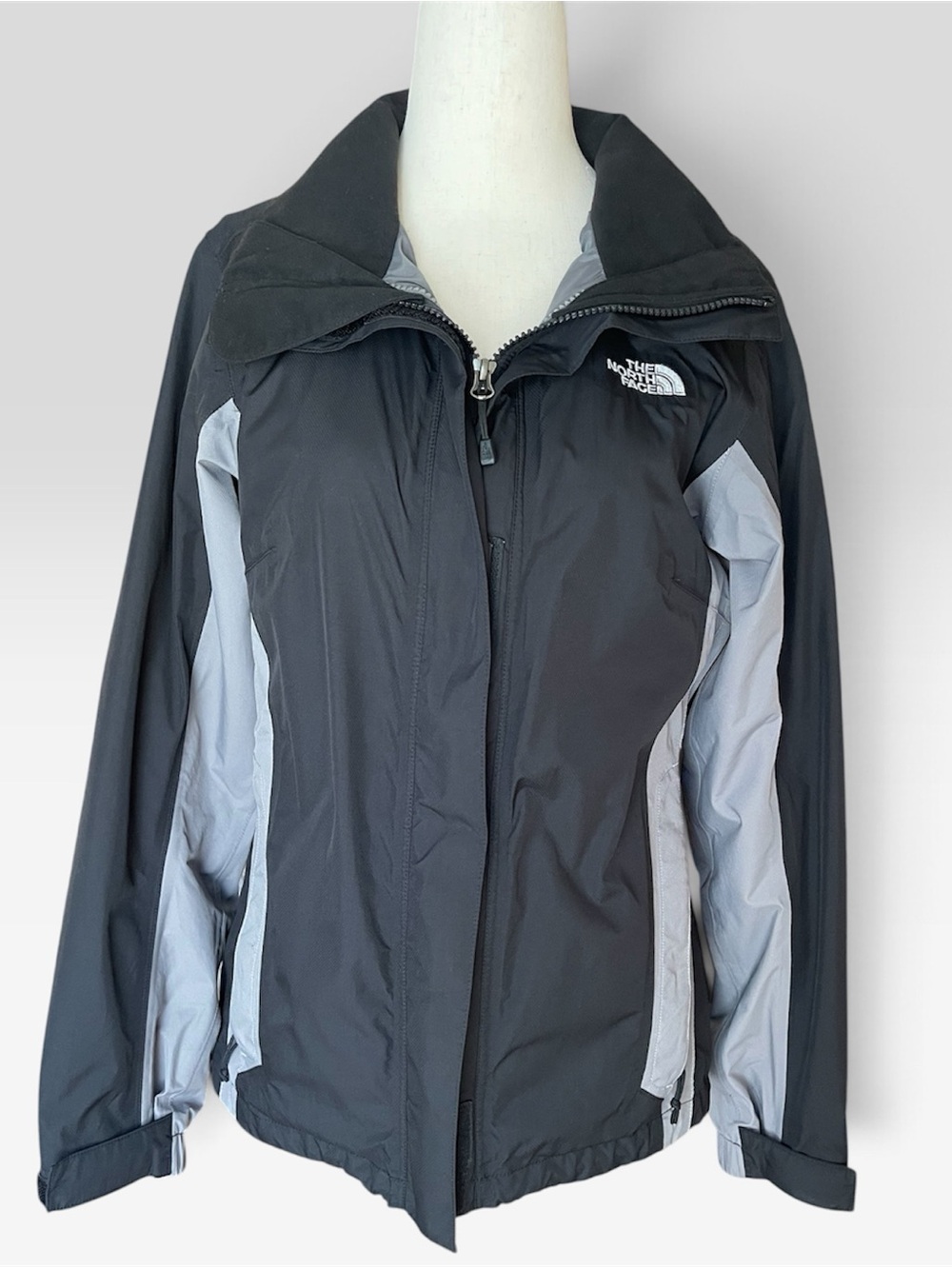 The North Face HyVent Waterproof Shell Jacket Black Gray S/P